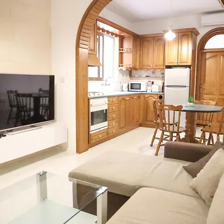 Lovely 2br With Private Balcony In Gozo By 360 Estates *